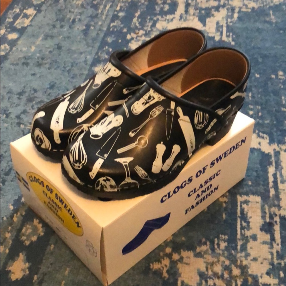 Clogs